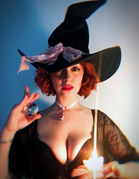 skinny redhead onlyfans porn image