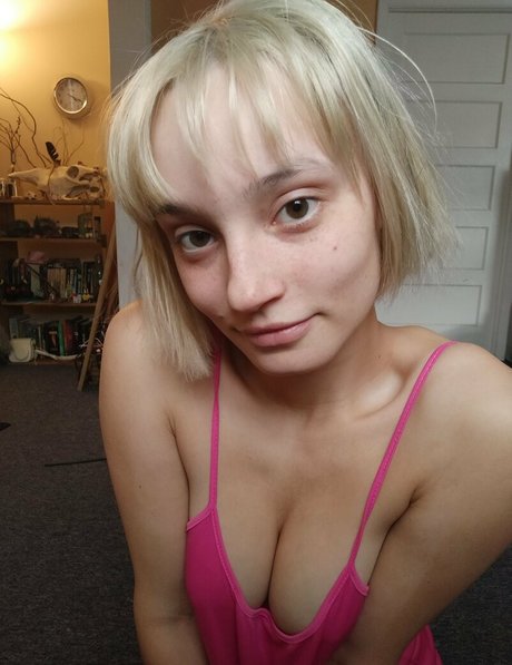 puckou free actress photo