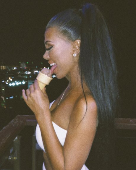 thick nude onlyfans sexy img