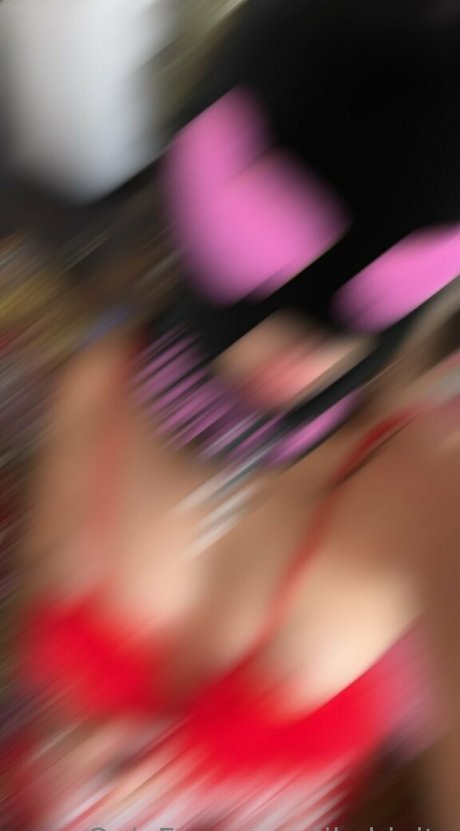 lil chinita naked model picture