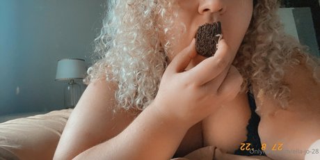 ella jo 28 porn actress picture