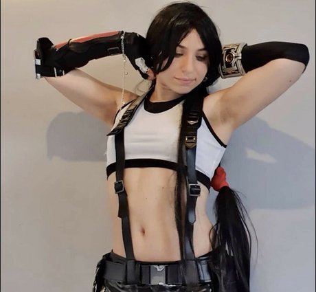 Brogiebear95 naked model pic