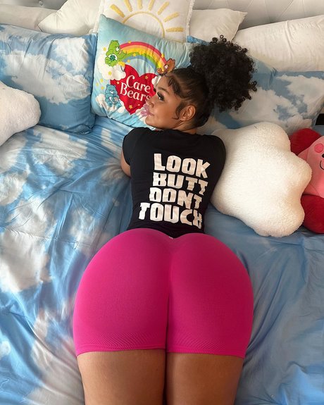 Darla Shuttlesworth art star pics