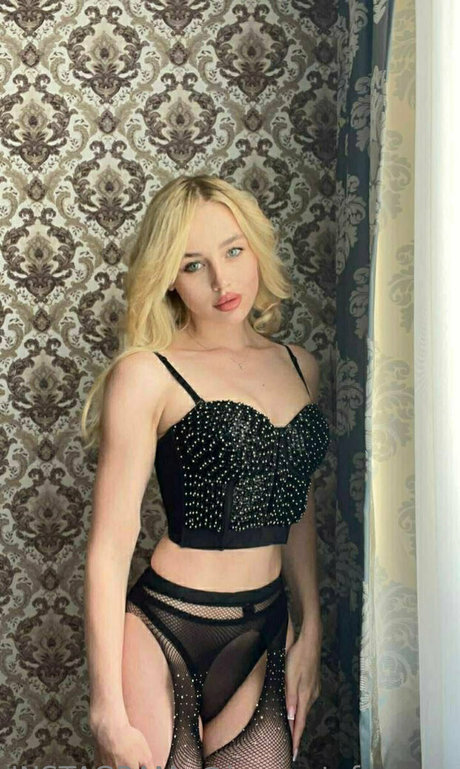 inocentefox pretty pornstar photos