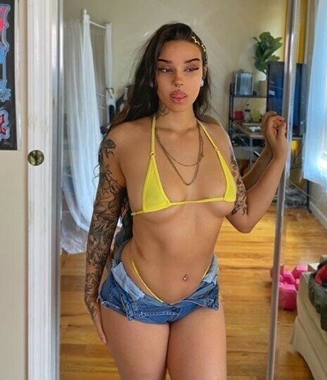 Lunamoonrivas nude pornstar images