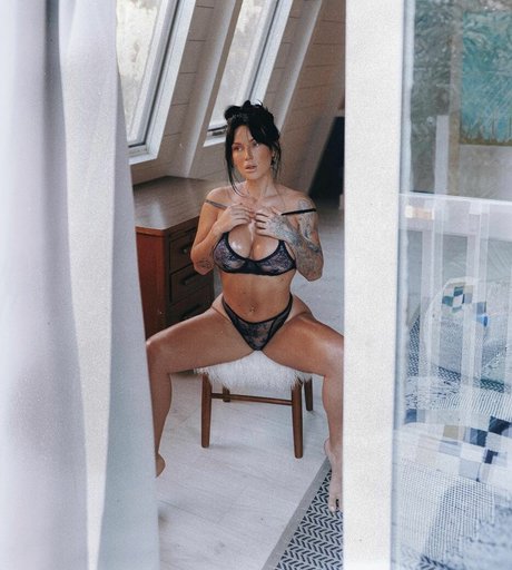 Ohrangutang naked actress pic