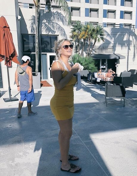 Fyona Ryder hd model pics