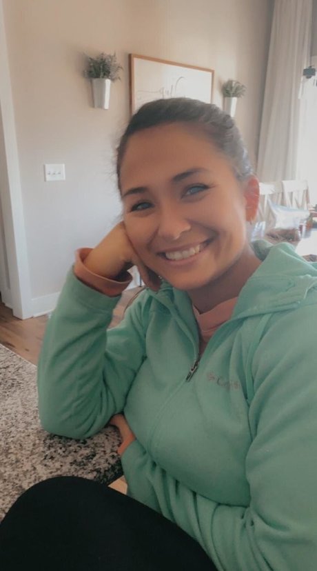 small onlyfans hot xxx picture