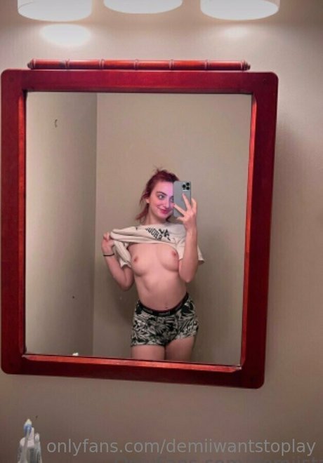 Demii Starr perfect model pics