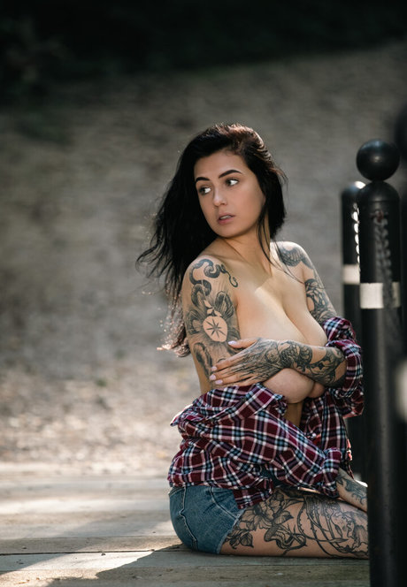 ebony lesbians onlyfans art naked photos