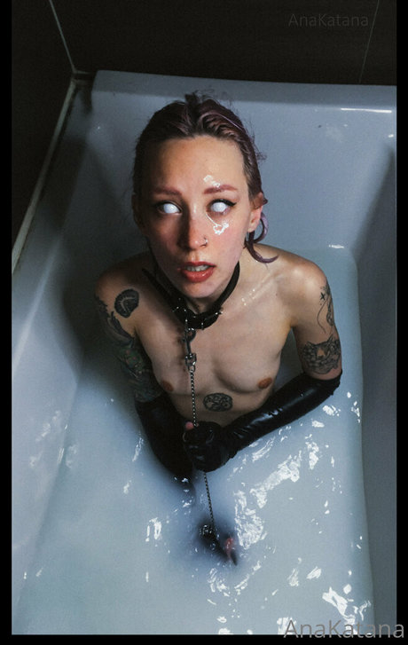 AnaKatana pornographic star pictures