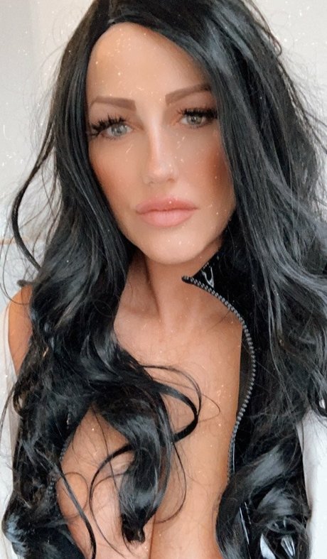 The Vixen Black Sissy Academy star nude picture