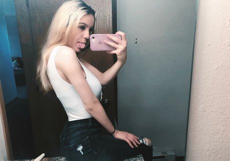 Skiddykiddy sex actress pictures