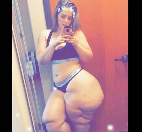 cosplay femboy onlyfans nude image