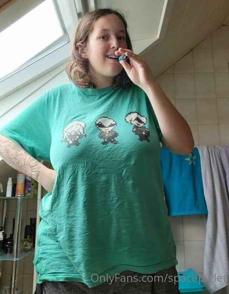 spacepiglet star art photos