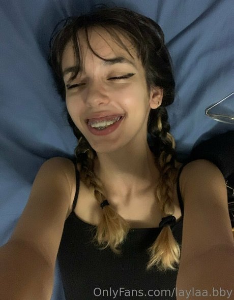 busty mom onlyfans nude photos