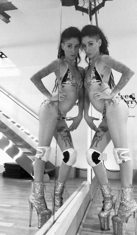 xxmelodyfxx31xx star naked archive