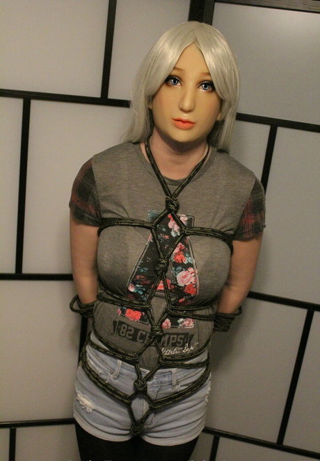 irisdeveraux77 high quality actress img