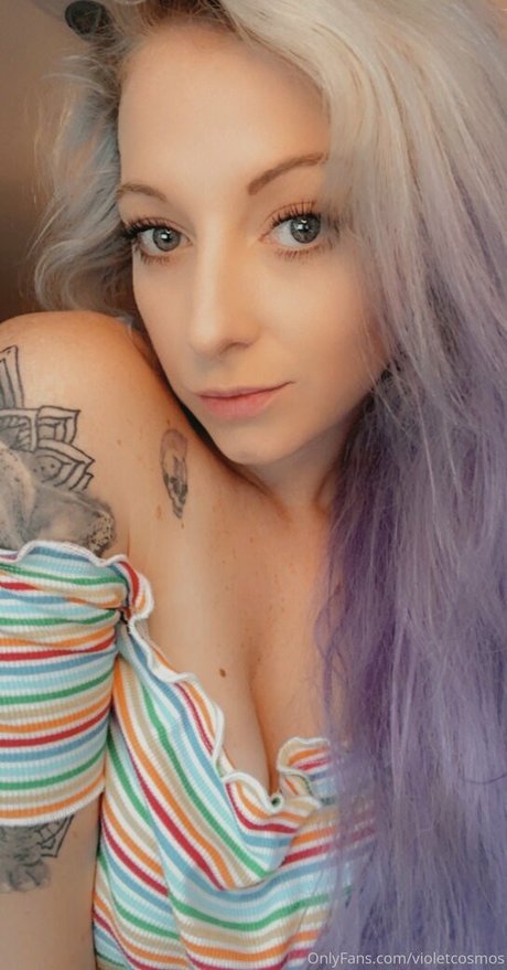 violetcosmos model best picture