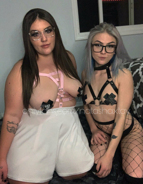 freeakymistress sexy model photos