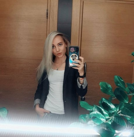 alinalovely star hot picture