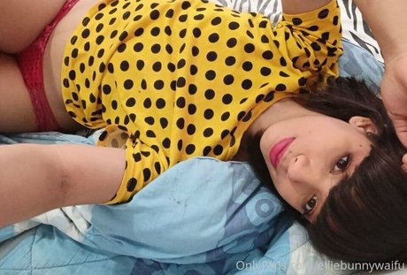 elliebunnywaifu top pornstar picture