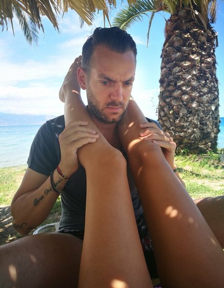 ebony midget onlyfans art naked pictures