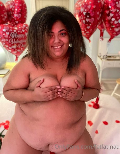 fatlatinaa model pretty picture
