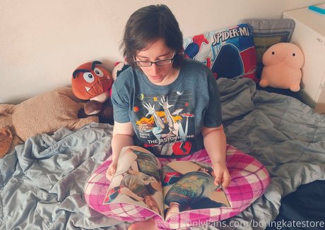 boringkatestore art actress galleries