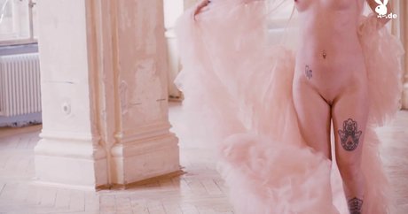 Sarah Hannemann star high quality image