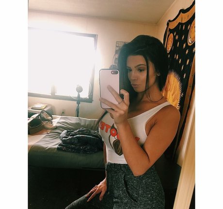 curvy solo onlyfans free naked archive