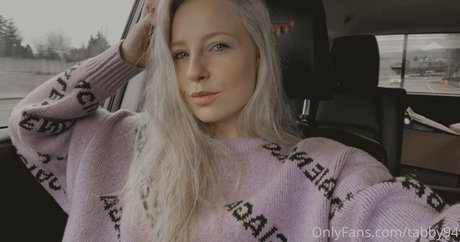 gndtj94 pretty actress image