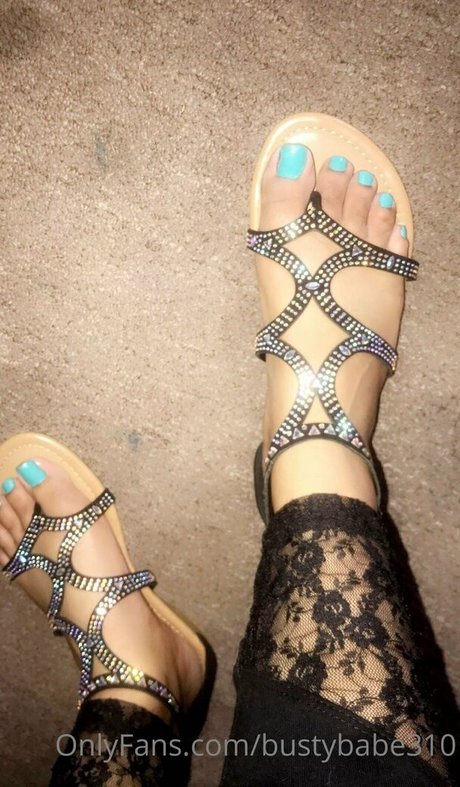 bustybabe310 star naked pictures