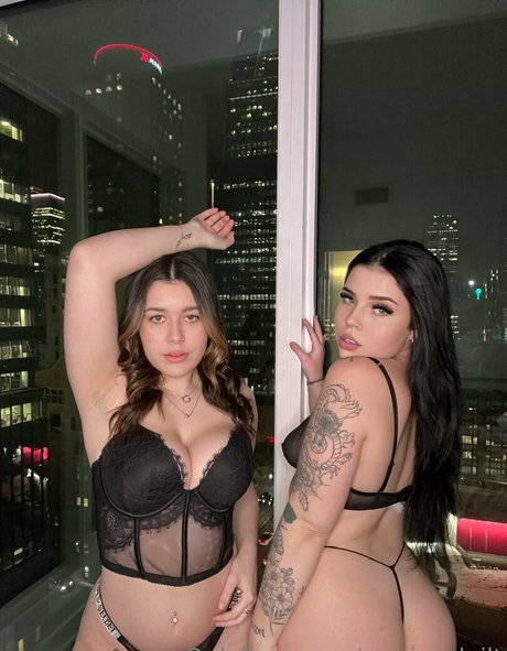 Marie soleil Tremblay naked model pic