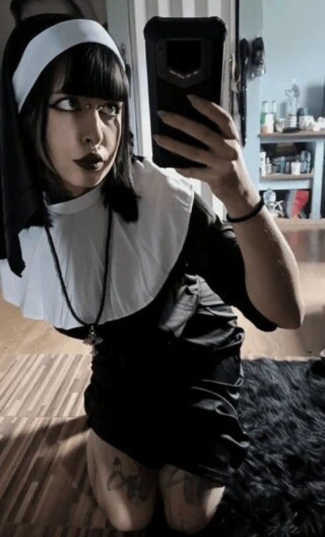 Satana 7 exclusive actress pics