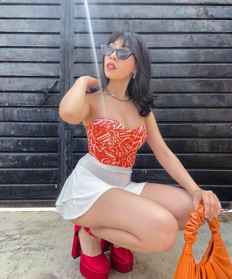 dripping wet pussy onlyfans free nude galleries