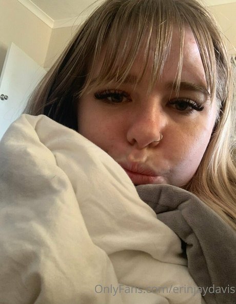 erinjaydavis nice actress photo