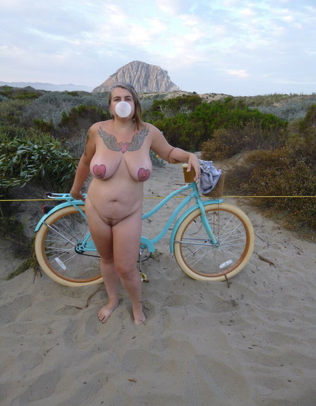 Celeste Woodrow hot actress archive