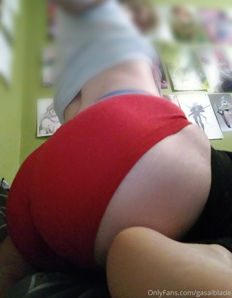 busty mom onlyfans hot naked pictures