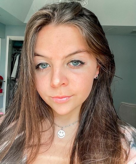 amateur wife onlyfans pornographic archive