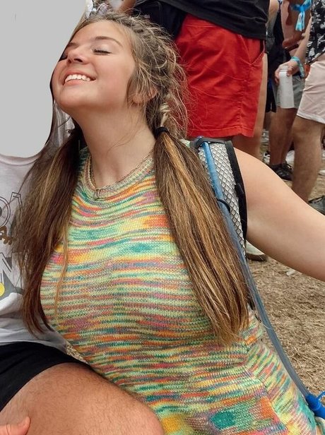 Kaylee S art actress gallery