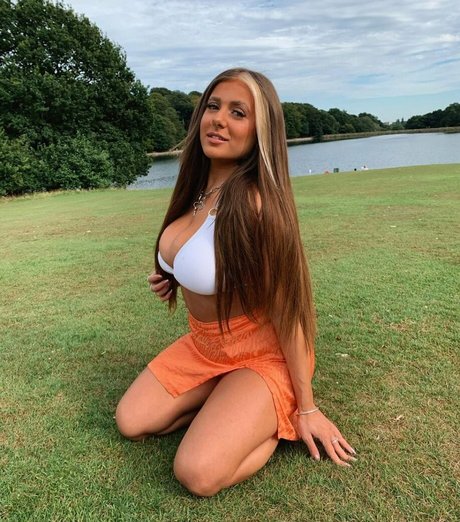 Beth G pornographic model images