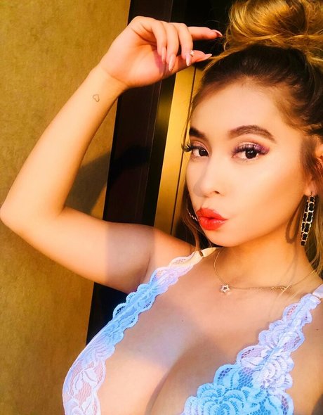 skinny model onlyfans art nude image