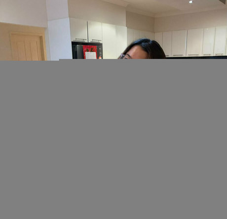 miamckenny777 pornstar erotic photo