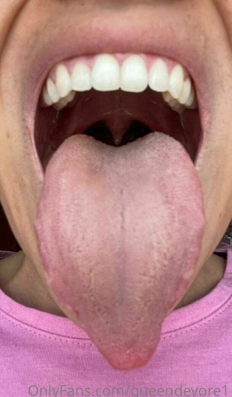 queendevore1 sex star pic