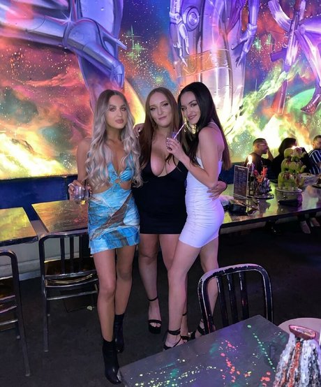 Dannielle Ashurst art star img