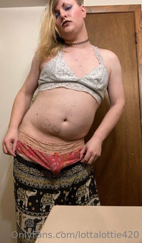 lottalottie420 nudes star galleries