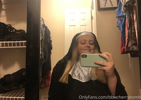 ebony midget onlyfans free nude picture