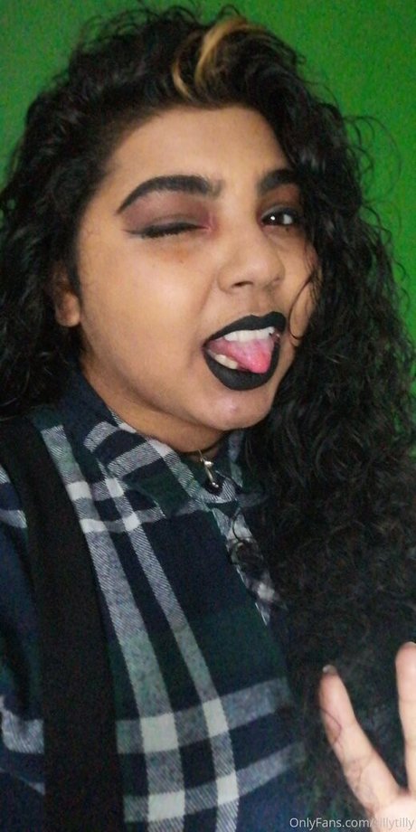 sillytilly pornstar xxx archive