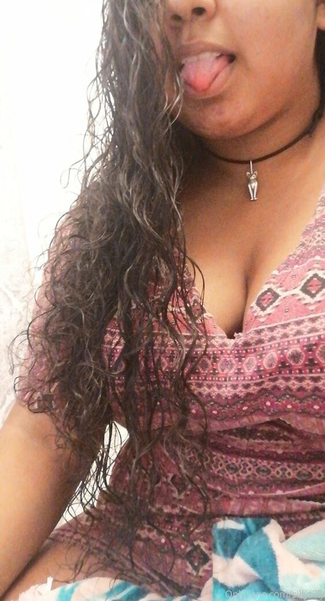 sillytilly top pornstar pics